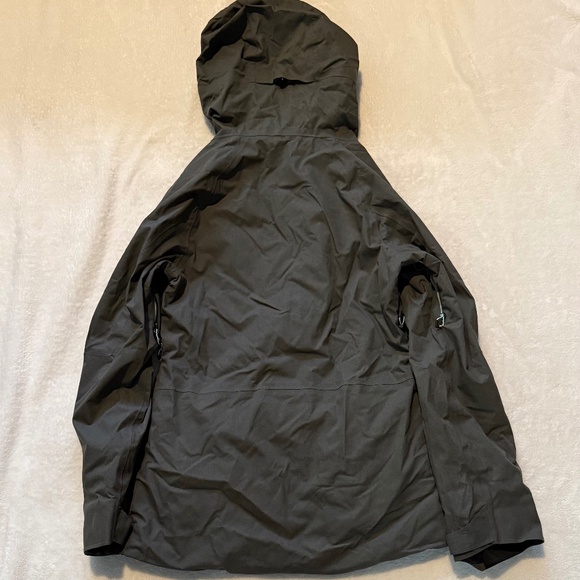 Women's 686 GLCR Hydra Insulated Snow Waterproof Jacket with Hoodie - Picture 11 of 11